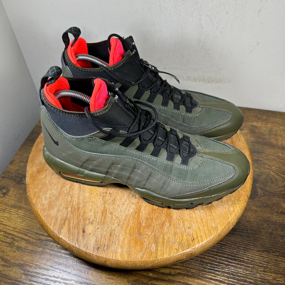 Nike Air Max 95 Sneakerboot Mens 10 Dark Loden Green Crimson 806809-300